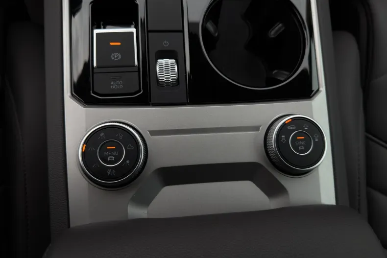 Volkswagen Touareg din 2023 cu 130.000 km - oferta VOL264106 - foto 35