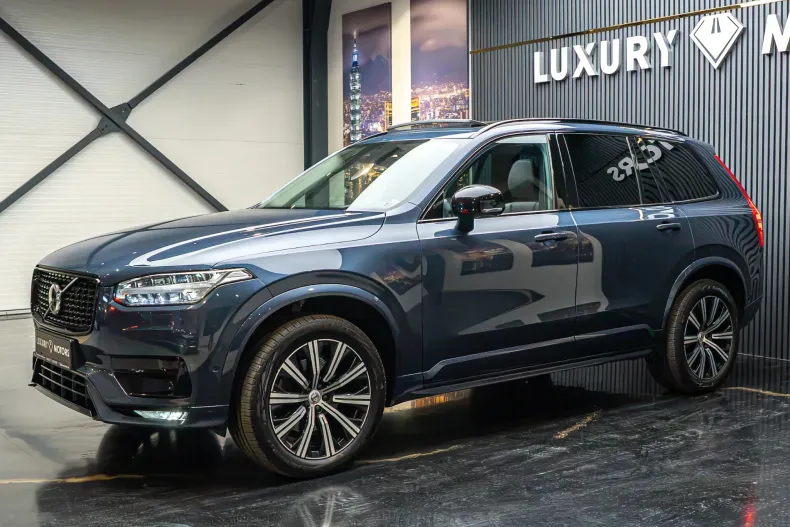 Volvo XC90 din 2022 cu 175.000 km - oferta VOL264139 - foto 1
