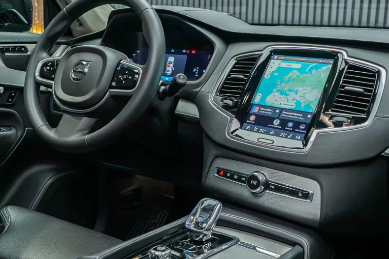 Volvo XC90 din 2022 cu 175.000 km - oferta VOL264139 - foto 4