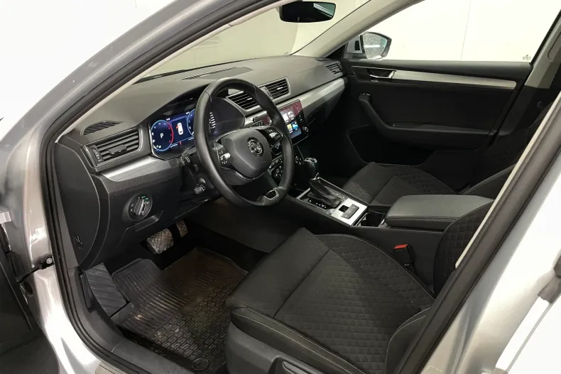 Skoda Superb din 2021 cu 113.229 km - oferta SKO264157 - foto 5