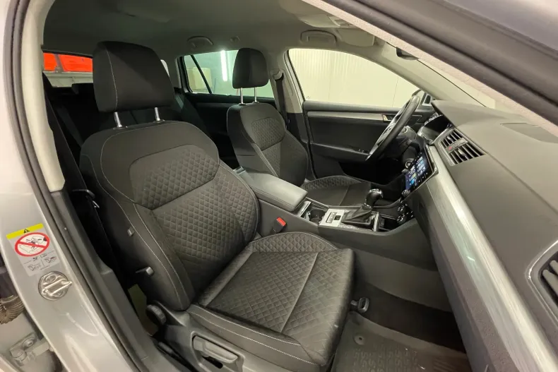 Skoda Superb din 2021 cu 113.229 km - oferta SKO264157 - foto 6