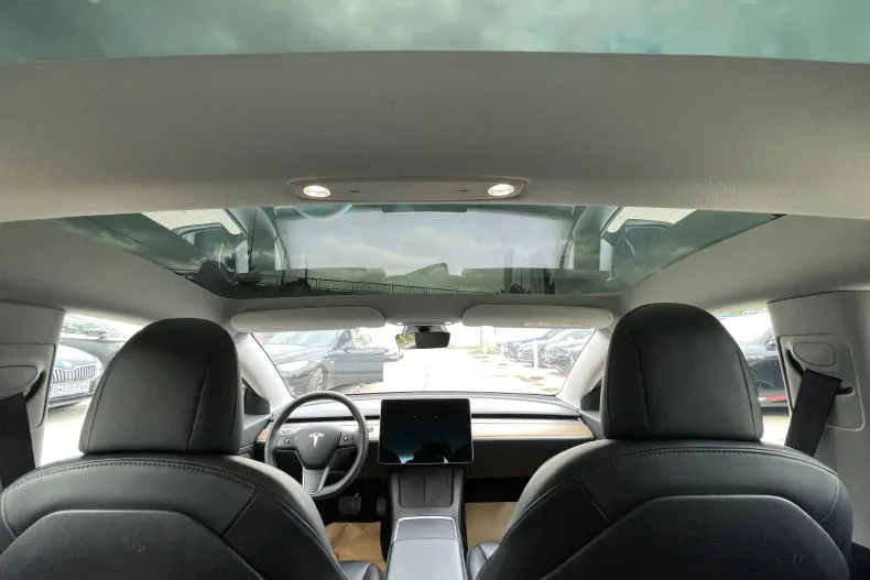 Tesla Model 3 din 2020 cu 88.173 km - oferta TES264210 - foto 7