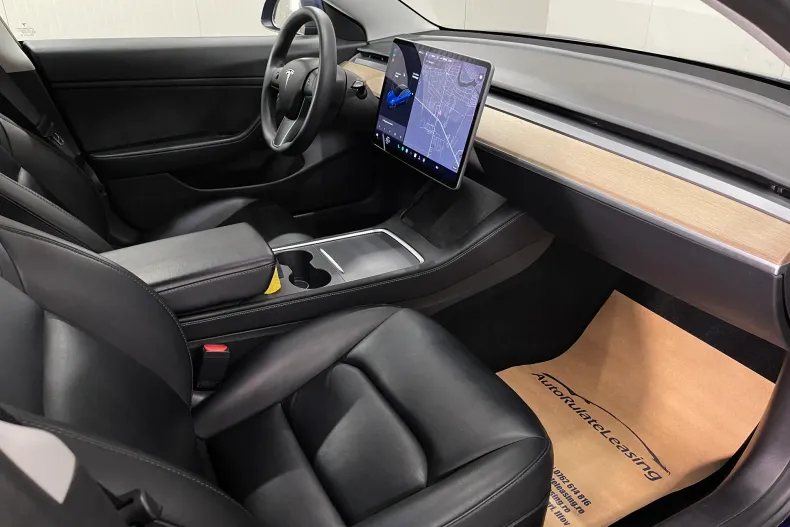 Tesla Model 3 din 2020 cu 88.173 km - oferta TES264210 - foto 11