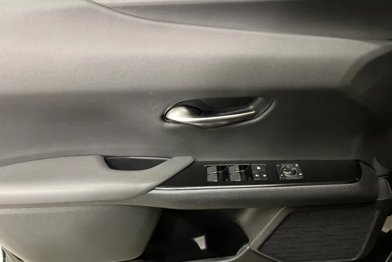 Lexus UX din 2022 cu 145.912 km - oferta LEX264214 - foto 23
