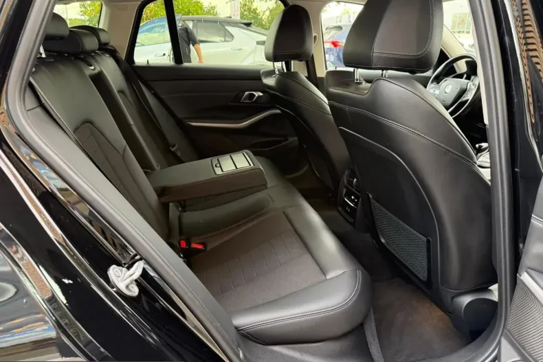 BMW 330 (Seria 3) din 2022 cu 58.383 km - oferta BMW264263 - foto 17