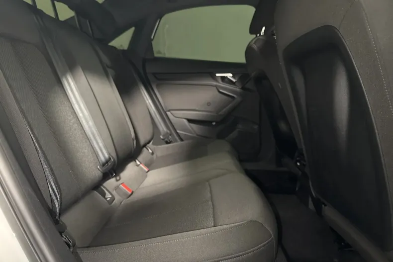 Audi A3 din 2021 cu 128.337 km - oferta AUD264273 - foto 12