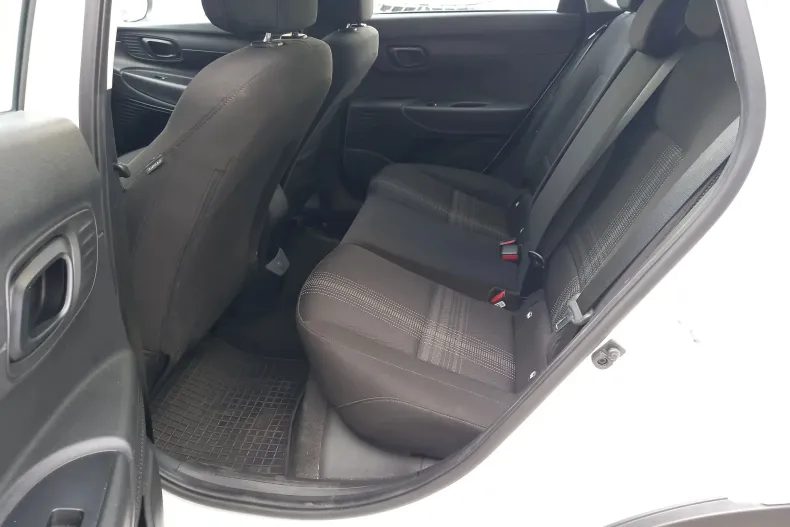 Hyundai Bayon din 2023 cu 43.682 km - oferta HYU264286 - foto 13