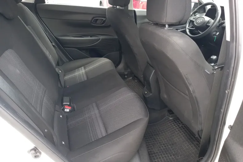 Hyundai Bayon din 2023 cu 43.682 km - oferta HYU264286 - foto 14