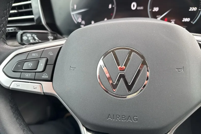 Volkswagen Touareg din 2025 cu 24.044 km - oferta VOL264298 - foto 17