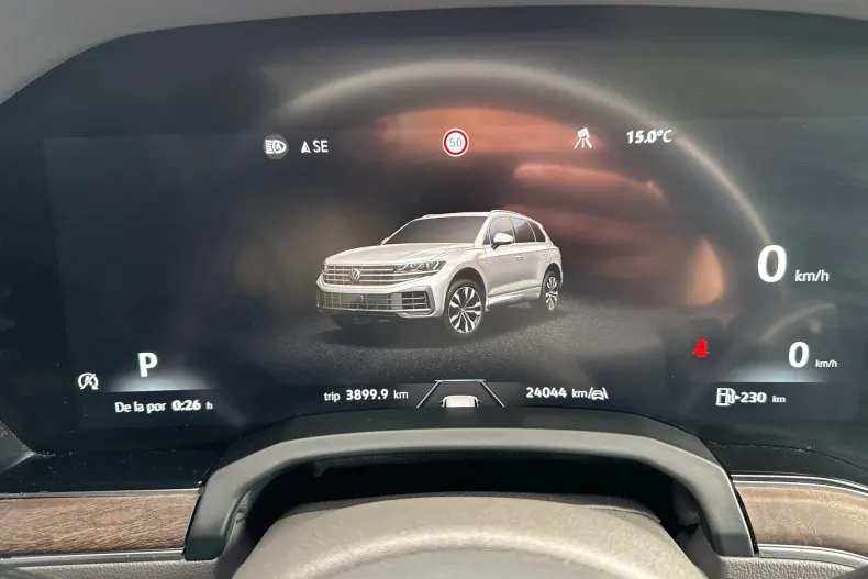 Volkswagen Touareg din 2025 cu 24.044 km - oferta VOL264298 - foto 18