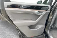 Volkswagen Touareg din 2025 cu 24.044 km - oferta VOL264298 - foto 28