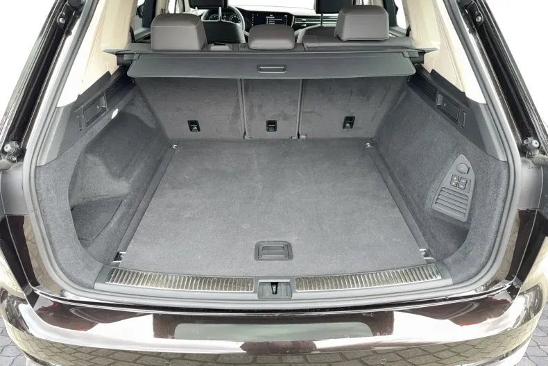 Volkswagen Touareg din 2025 cu 24.044 km - oferta VOL264298 - foto 31
