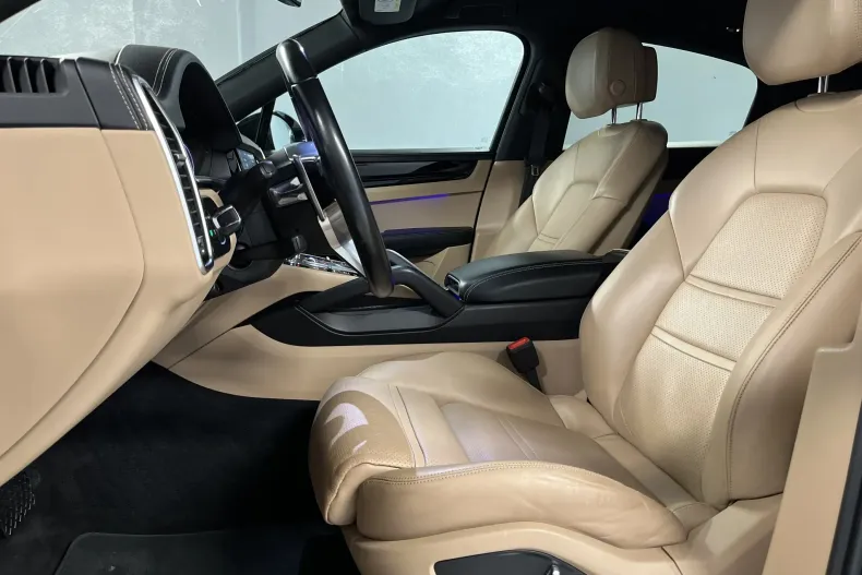 Porsche Cayenne din 2020 cu 69.581 km - oferta POR264300 - foto 10