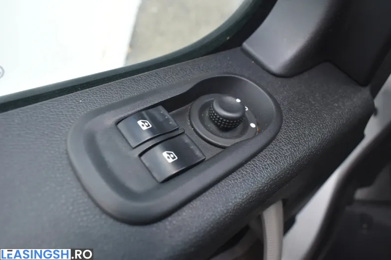 Opel Movano din 2020 cu 48.380 km - oferta OPE264318 - foto 10