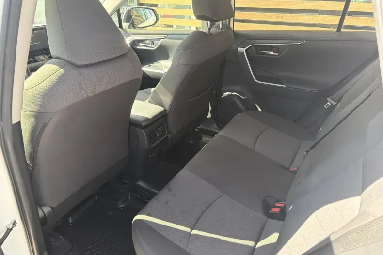 Toyota RAV4 din 2021 cu 156.282 km - oferta TOY264322 - foto 10