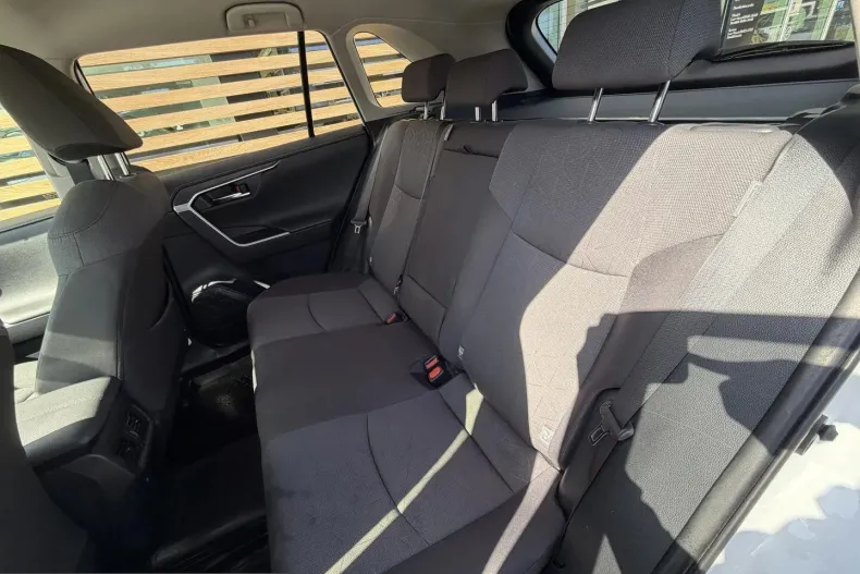 Toyota RAV4 din 2021 cu 156.282 km - oferta TOY264322 - foto 11