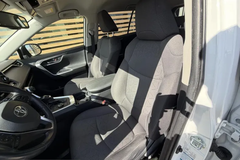 Toyota RAV4 din 2021 cu 156.282 km - oferta TOY264322 - foto 15
