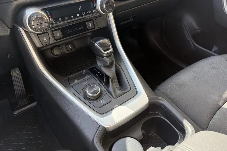 Toyota RAV4 din 2021 cu 156.282 km - oferta TOY264322 - foto 23