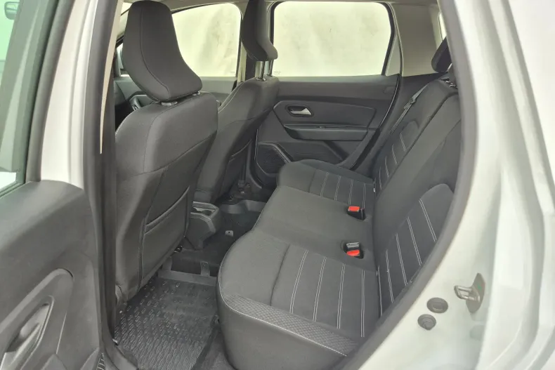 Dacia Duster din 2024 cu 42.271 km - oferta DAC264338 - foto 12