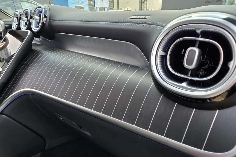 Mercedes-Benz GLC 300 (Clasa GLC) din 2026 cu 10 km - oferta MER264390 - foto 18