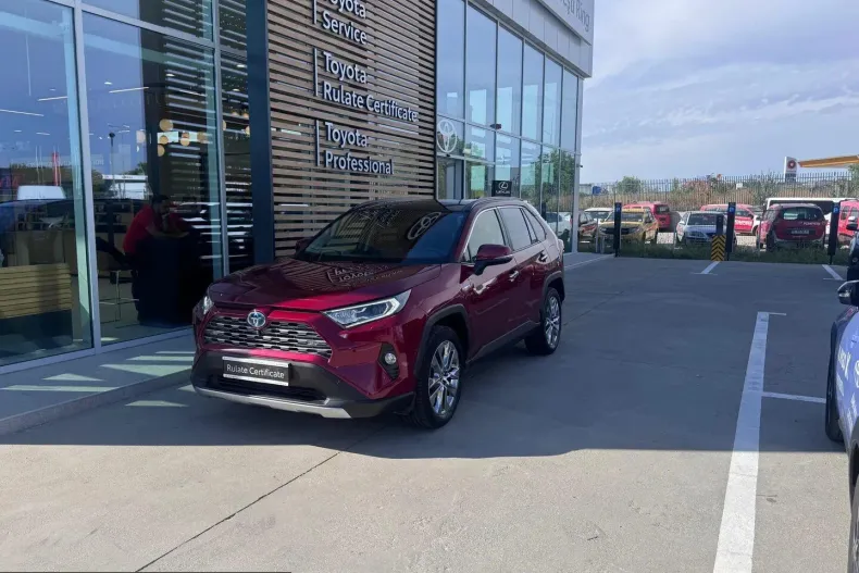 Toyota RAV4 din 2021 cu 82.928 km - oferta TOY264391 - foto 1
