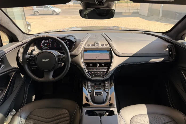 Aston Martin DBX din 2020 cu 56.699 km - oferta AST264422 - foto 4