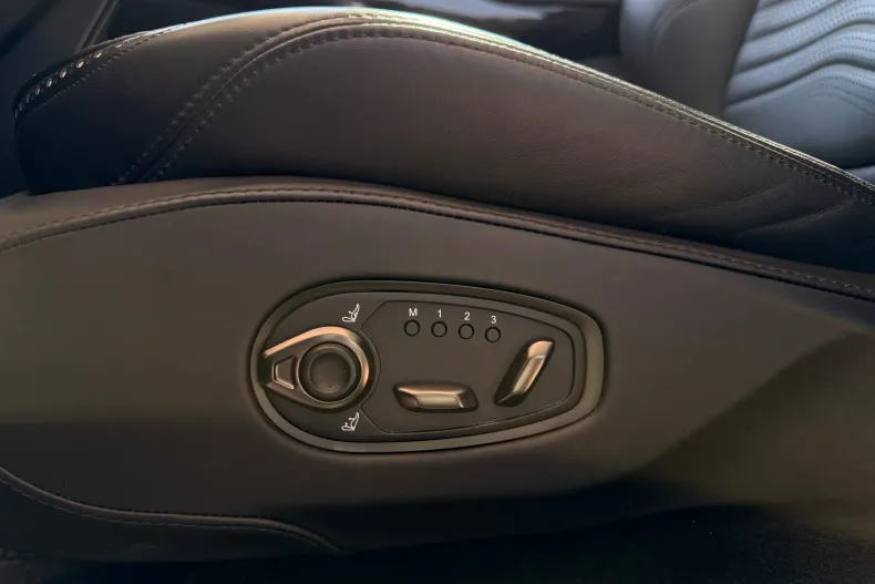 Aston Martin DBX din 2020 cu 56.699 km - oferta AST264422 - foto 17