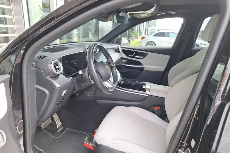 Mercedes-Benz GLC 300 (Clasa GLC) din 2024 cu 40.873 km - oferta MER264426 - foto 9