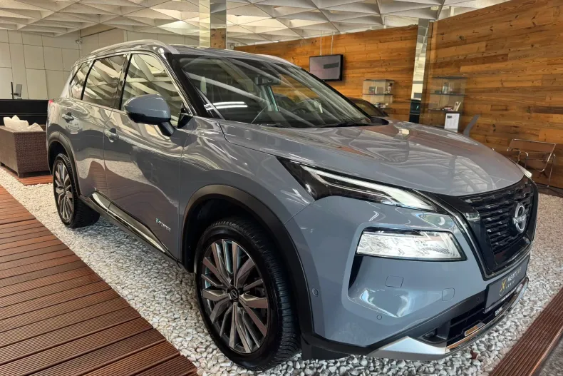 Nissan X-Trail din 2025 cu 4.555 km - oferta NIS264482 - foto 3