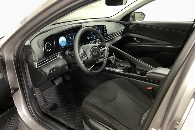 Hyundai Elantra din 2022 cu 95.071 km - oferta HYU264525 - foto 5