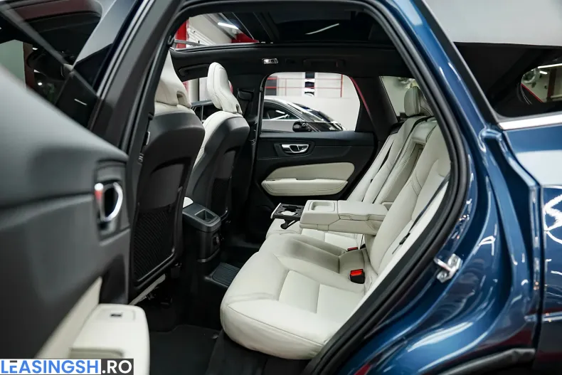 Volvo XC60 din 2021 cu 151.000 km - oferta VOL264533 - foto 6