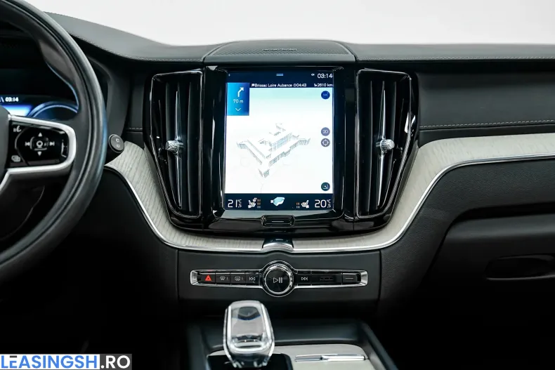 Volvo XC60 din 2021 cu 151.000 km - oferta VOL264533 - foto 37
