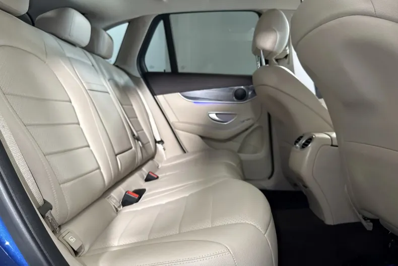 Mercedes-Benz GLC 300 (Clasa GLC) din 2021 cu 105.878 km - oferta MER264578 - foto 12