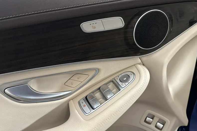 Mercedes-Benz GLC 300 (Clasa GLC) din 2021 cu 105.878 km - oferta MER264578 - foto 14