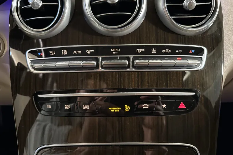 Mercedes-Benz GLC 300 (Clasa GLC) din 2021 cu 105.878 km - oferta MER264578 - foto 18