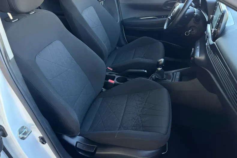 Hyundai Bayon din 2023 cu 96.000 km - oferta HYU264581 - foto 12