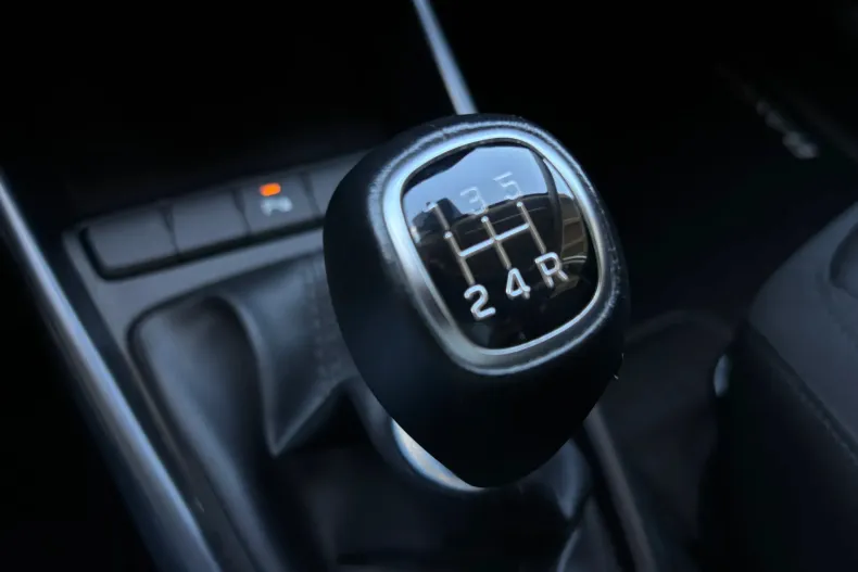 Hyundai Bayon din 2023 cu 96.000 km - oferta HYU264581 - foto 31