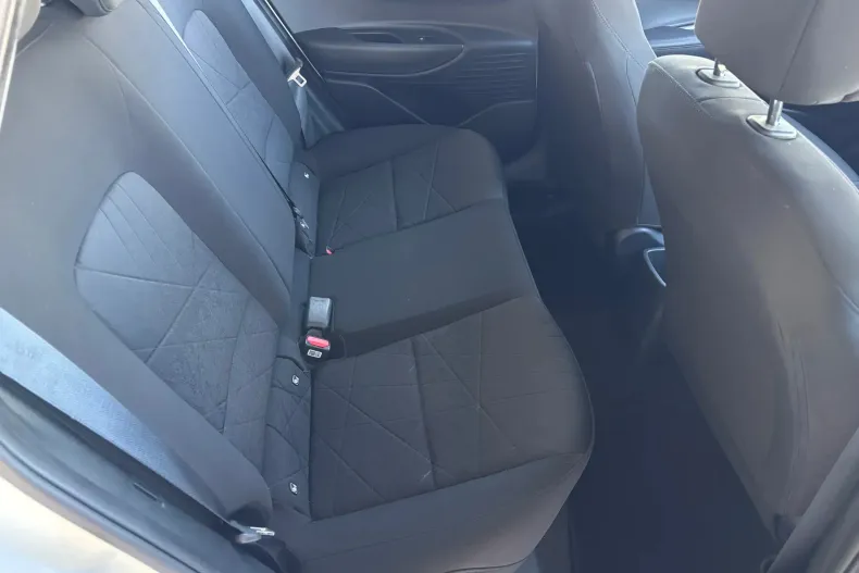 Hyundai Bayon din 2023 cu 96.000 km - oferta HYU264581 - foto 34