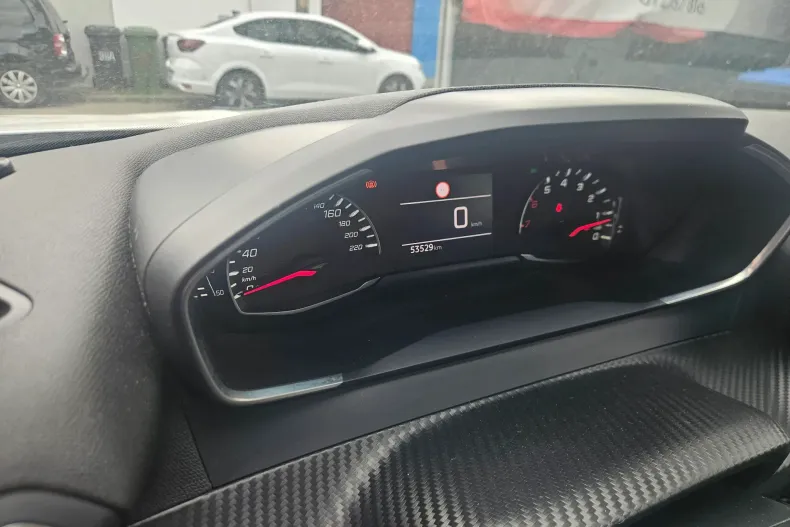 Peugeot 2008 din 2021 cu 53.000 km - oferta PEU264591 - foto 11