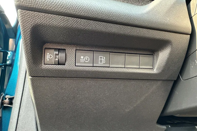 Peugeot 408 din 2023 cu 60.324 km - oferta PEU264601 - foto 15