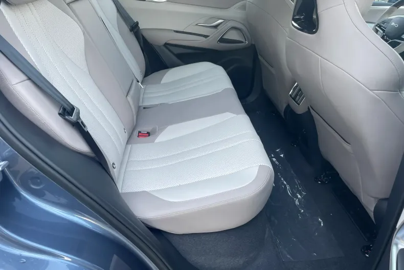 BYD Sealion 5 din 2026 cu 1 km - oferta BYD264642 - foto 11