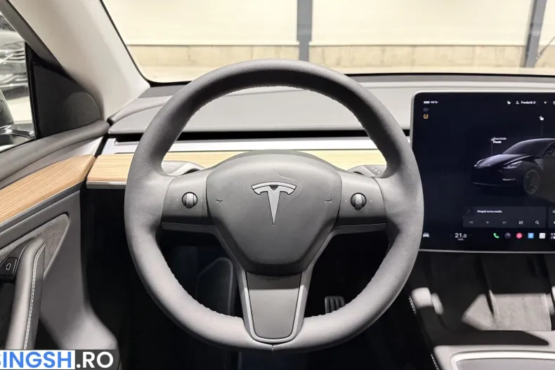Tesla Model Y din 2023 cu 64.509 km - oferta TES264698 - foto 5
