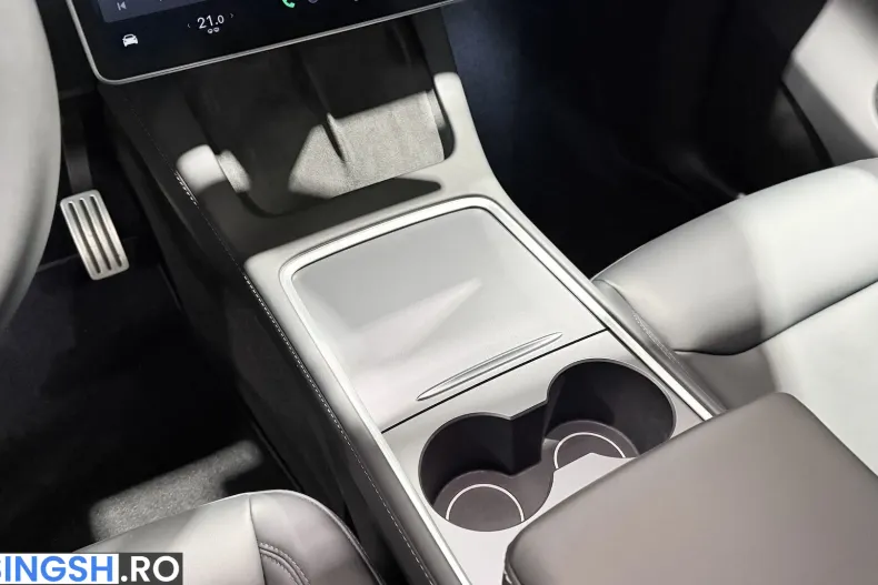 Tesla Model Y din 2023 cu 64.509 km - oferta TES264698 - foto 25