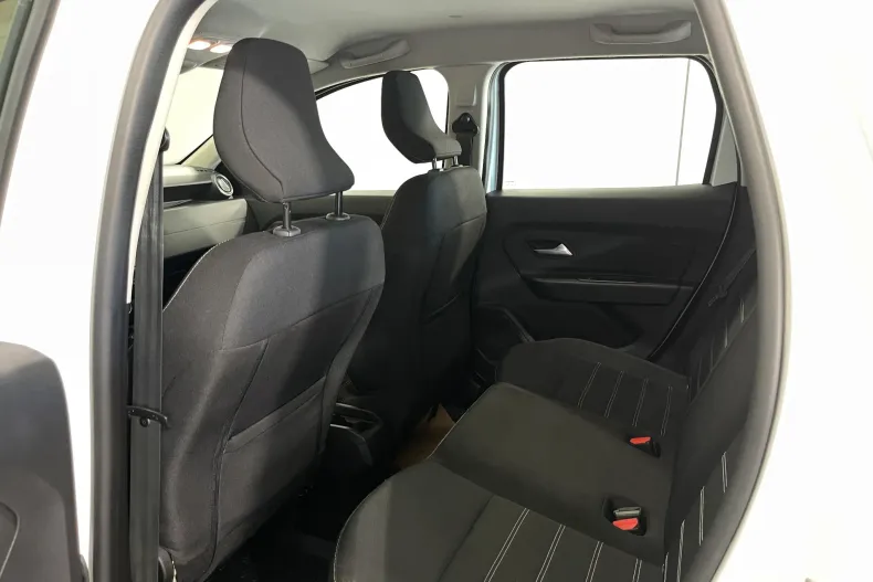 Dacia Duster din 2023 cu 93.629 km - oferta DAC264706 - foto 11