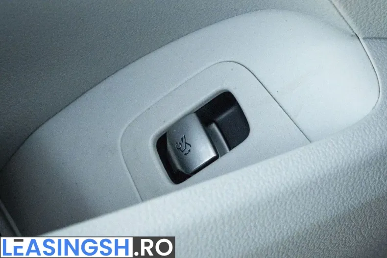 Mercedes-Benz EQE (Clasa E) din 2024 cu 29.000 km - oferta MER264717 - foto 37