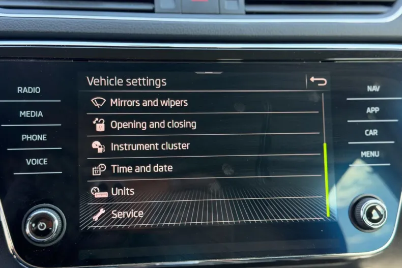 Skoda Superb din 2023 cu 54.181 km - oferta SKO264740 - foto 17