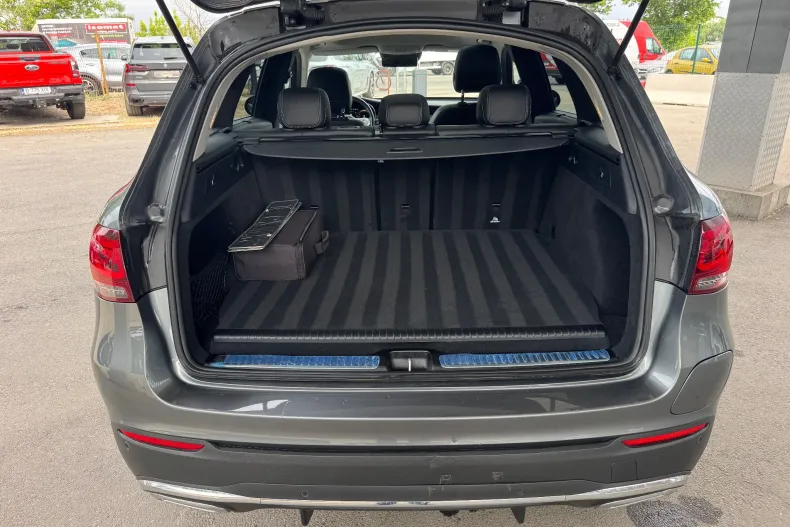 Mercedes-Benz GLC 300 (Clasa GLC) din 2021 cu 75.600 km - oferta MER264901 - foto 9