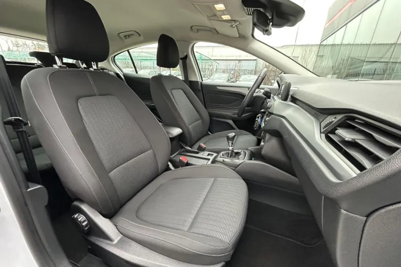Ford Focus din 2021 cu 81.051 km - oferta FOR264914 - foto 7