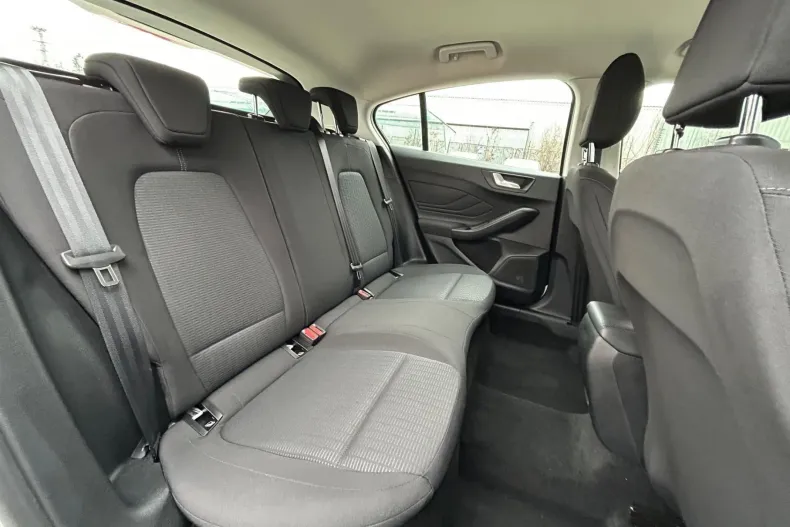 Ford Focus din 2021 cu 81.051 km - oferta FOR264914 - foto 8