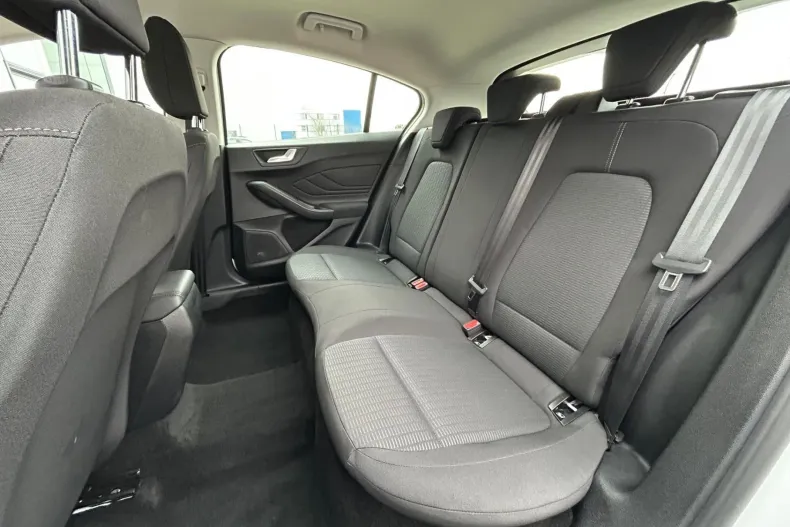 Ford Focus din 2021 cu 81.051 km - oferta FOR264914 - foto 17